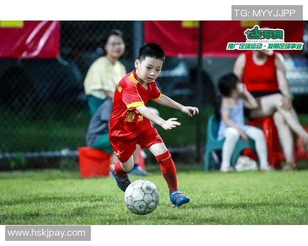 足球明星与经典配乐交融的精彩瞬间回顾视频